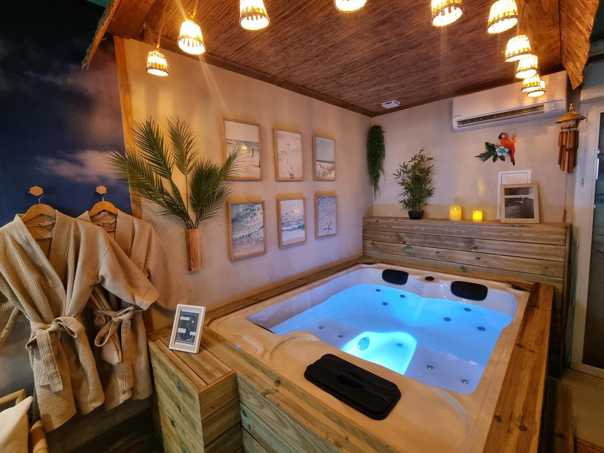 Les Spas De La Mer, Appart&Spa Aloha, 100M De La Plage, Plein Coeur Du Grau Le Grau-du-Roi Εξωτερικό φωτογραφία