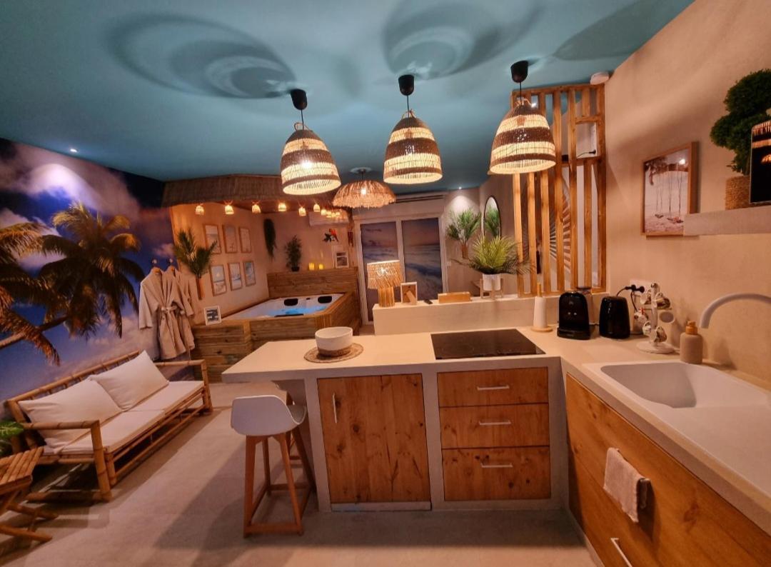 Les Spas De La Mer, Appart&Spa Aloha, 100M De La Plage, Plein Coeur Du Grau Le Grau-du-Roi Εξωτερικό φωτογραφία