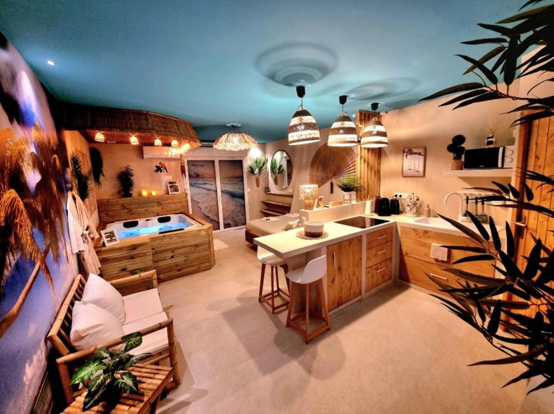 Les Spas De La Mer, Appart&Spa Aloha, 100M De La Plage, Plein Coeur Du Grau Le Grau-du-Roi Εξωτερικό φωτογραφία